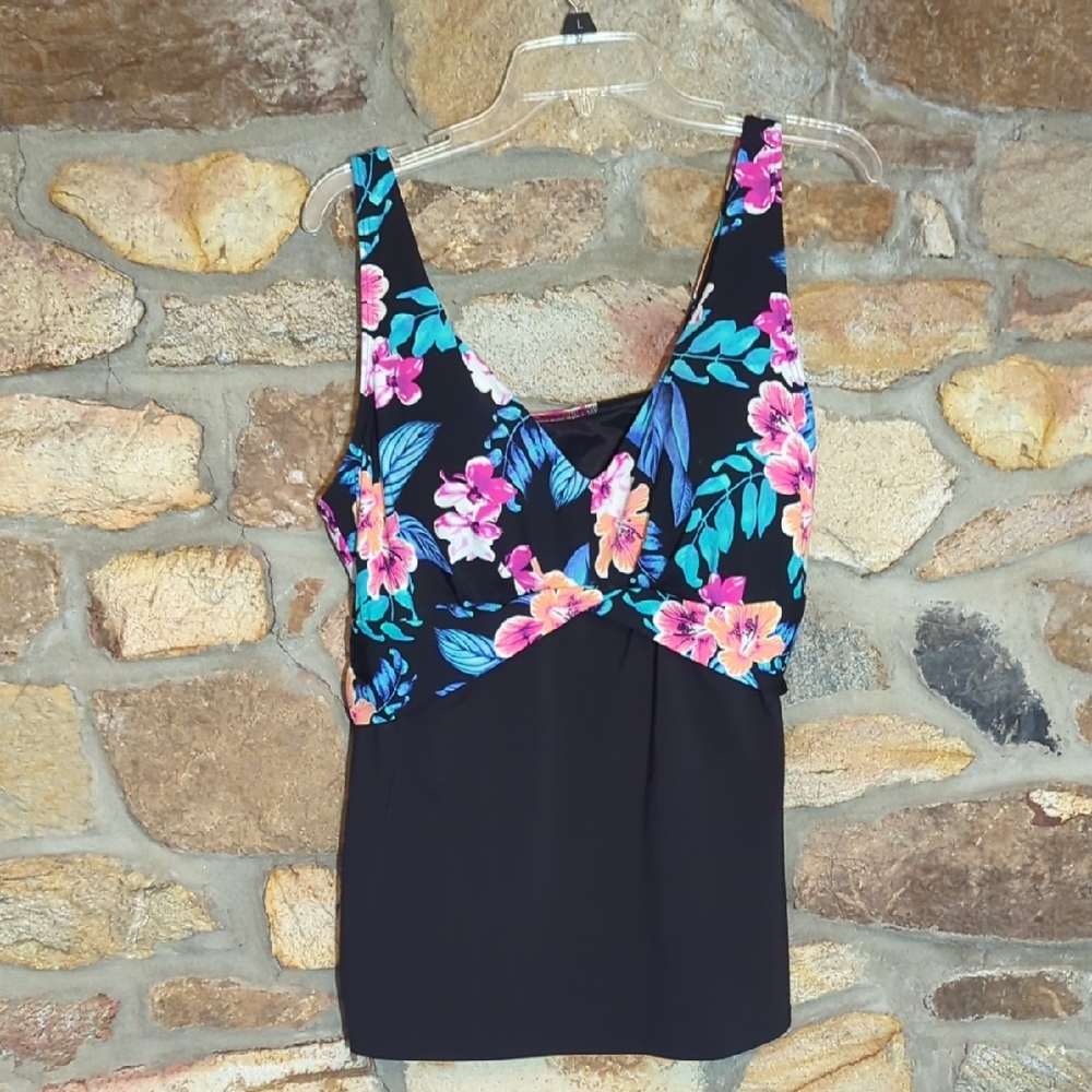 Lands End Black And Floral Tankini Top